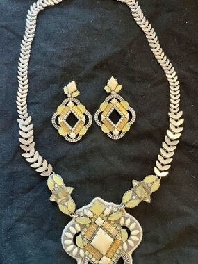 Stella & Dot Yellow and Silver Mosaic Pendant Necklace with Matching Earrings